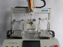 桌面自動(dòng)鎖螺絲機(jī)是靠什么來(lái)定位的？